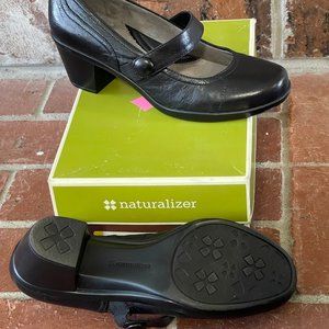 Naturalizer Black Mary Janes Size 8